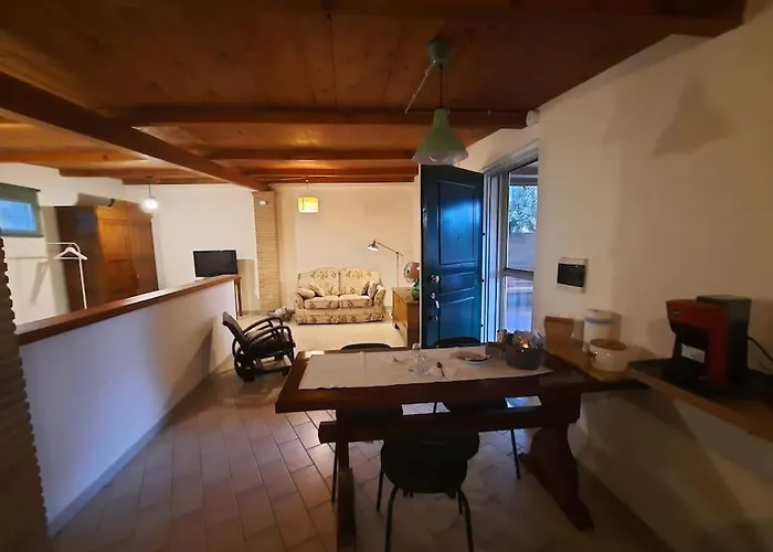 Casa Dantemini Casa Fiera Di Piana Del Solerm Fiumicino Apartment *
